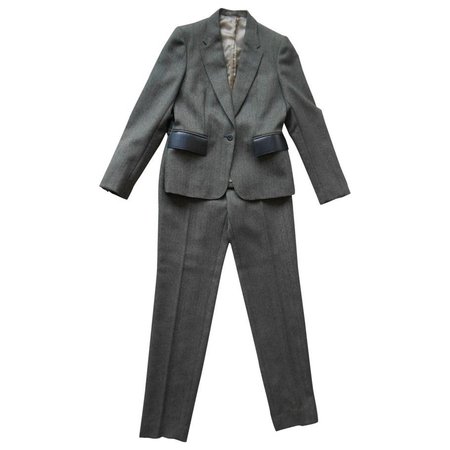 Gucci wool and leather pantsuit\\n\\n05/11/2020 6:08 PM