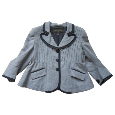 Louis Vuitton wool jacket\\n\\n05/11/2020 4:34 PM