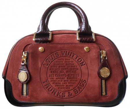 Louis Vuitton handbag\\n\\n08/30/2016 7:07 PM