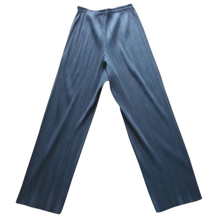 pantalon polyester gris Pleats Please Issey Miyaké\\n\\n11/05/2020 16:51